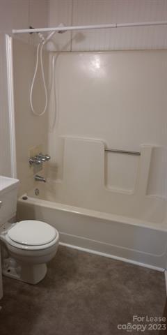 Building Photo - 556 S Rhyne St