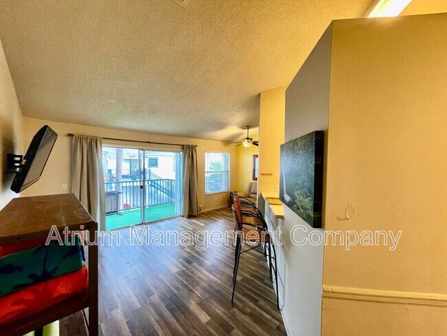 Foto del edificio - 2564 Woodgate Blvd