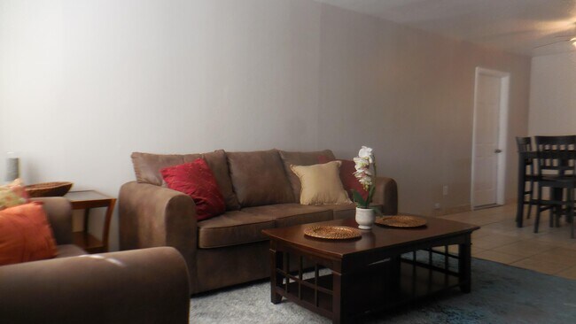 Foto del edificio - 1105 Dorothy St NE