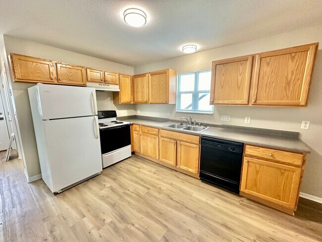 Foto del edificio - 2464/2466 S. 76th Street