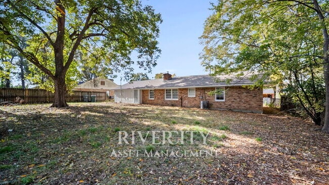 Building Photo - Stunning, Move-In Ready Home in Whitehaven...