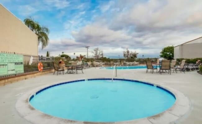 Foto del edificio - 3583 Ruffin Rd