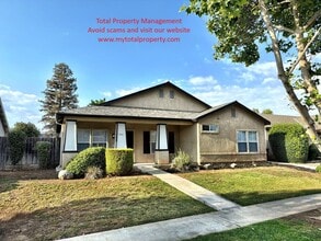 Building Photo - 1303 Vine St