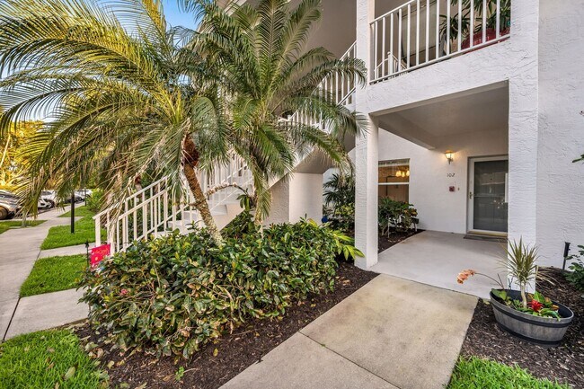 Building Photo - Great Condo in Desirable Westgate at Imper...