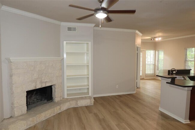 Foto del edificio - 6804 N Capital of Texas Hwy