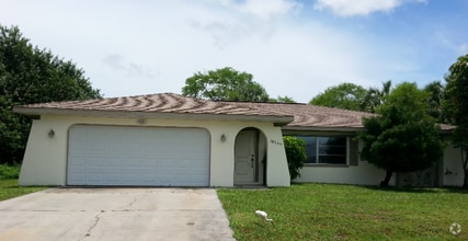 Building Photo - 18546 Klingler Cir