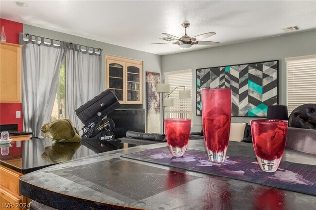 Foto del edificio - 9148 Watermelon Seed Ave