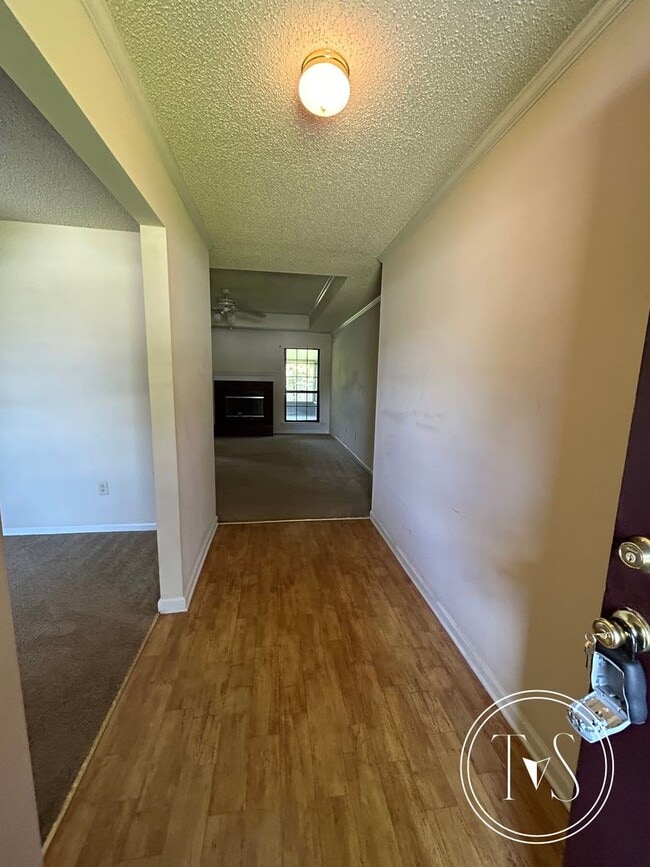 Building Photo - 109 Larkin Ct