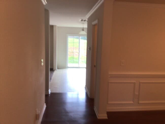 Building Photo - 4692 Abbey Park Road