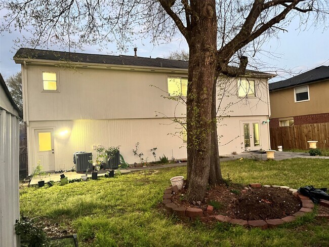 Foto del edificio - 28723 Sedgefield St