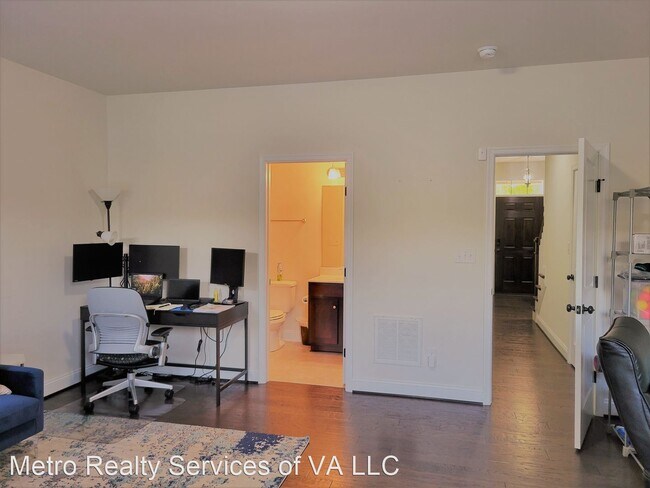 Building Photo - 4 br, 3.5 bath House - 10518 Swanee Mill T...