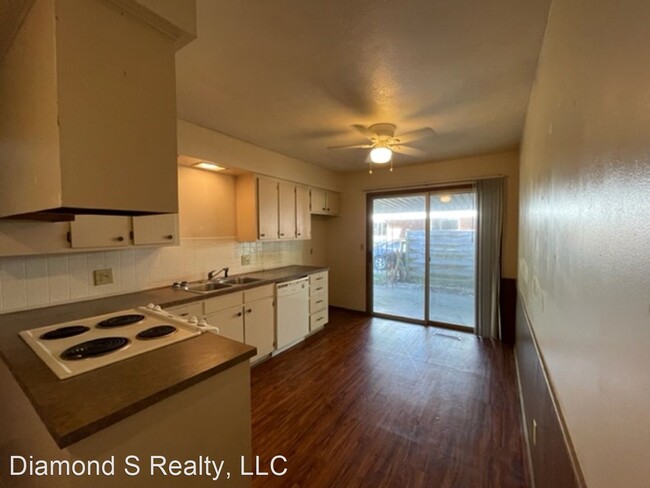 Building Photo - 2 br, 1.5 bath House - 2015 East Page Street