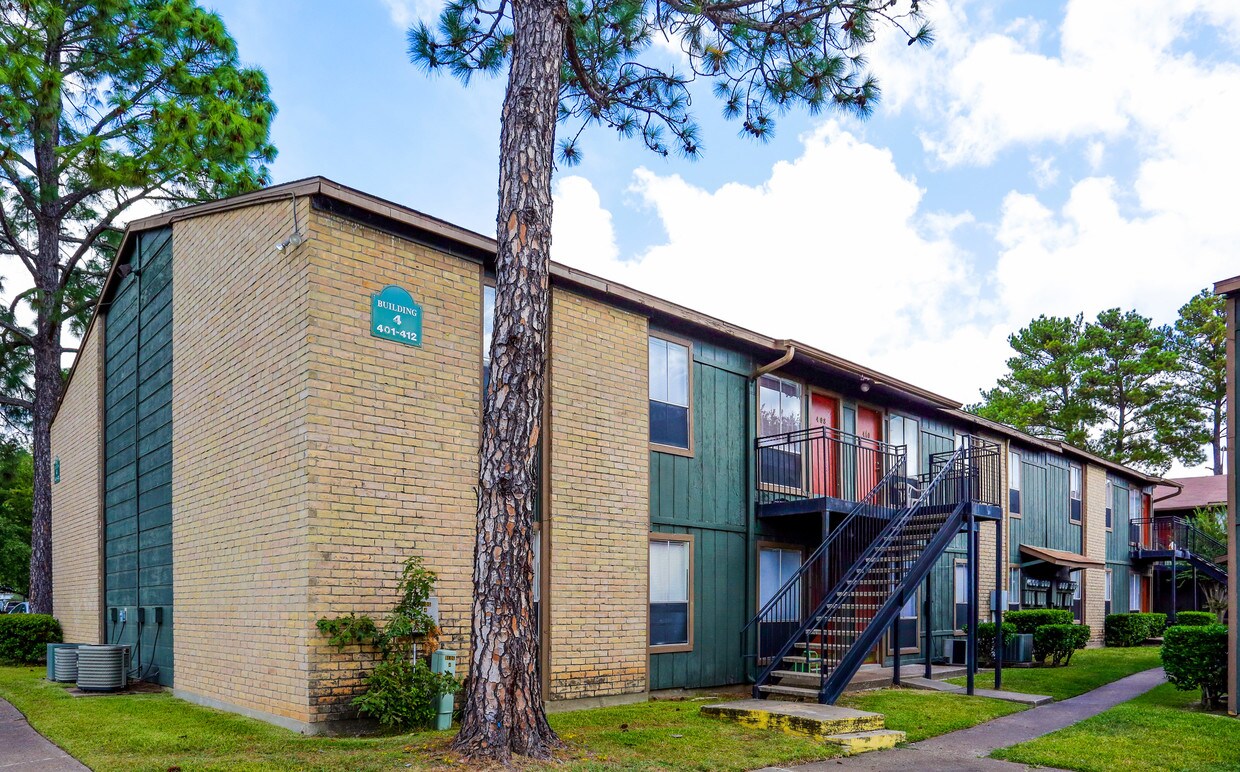 Sagewood Villas Apartments in Lufkin, TX