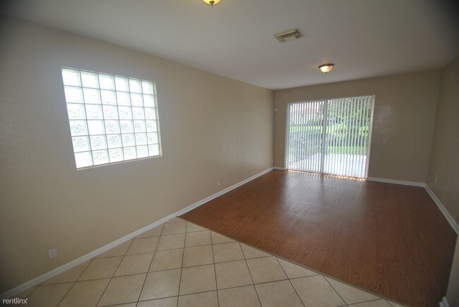 Building Photo - 3 br, 2 bath House - 1539 Rialto Dr