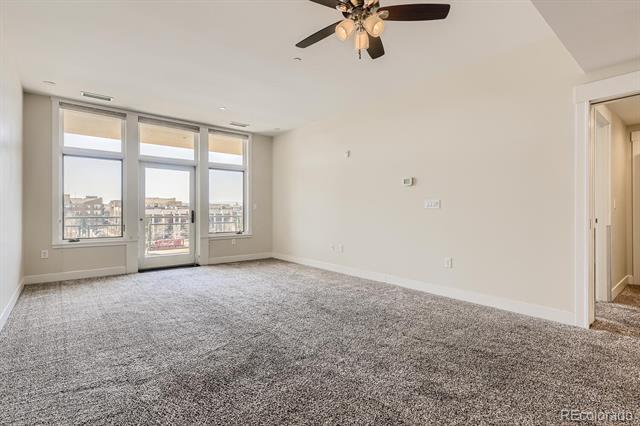 Foto del edificio - 8383 W Alameda Ave