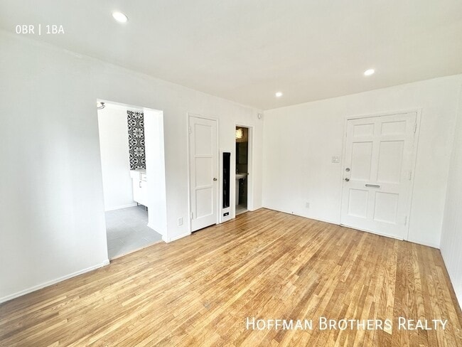 Foto del edificio - 13119 1/2 Venice Blvd-