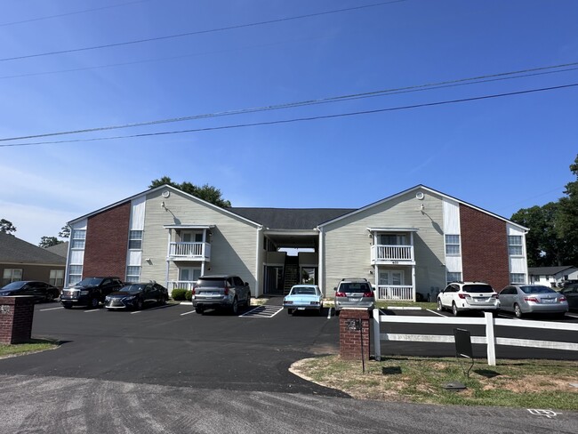 Building Photo - 403 S Thomas Rd