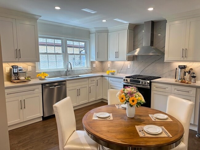 Foto del edificio - 29 Marion Ave