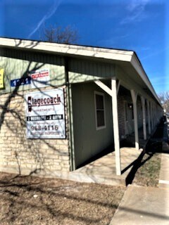 Primary Photo - 1321 W Swan St
