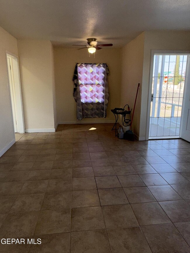 Building Photo - 2532 Mountain Ave