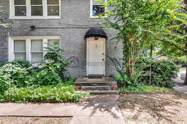 Foto del edificio - 4800 Tremont St