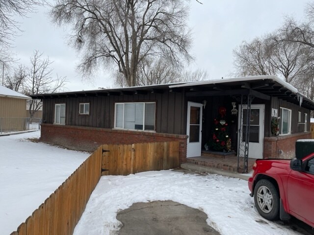 Primary Photo - 1536 Laurel Ave