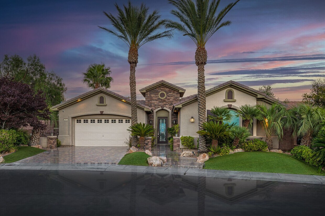 Foto principal - Executive Luxury Living with Unmatched Cit...