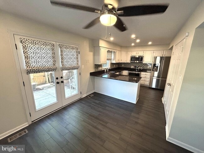 Foto del edificio - 4054 Norbeck Square Dr