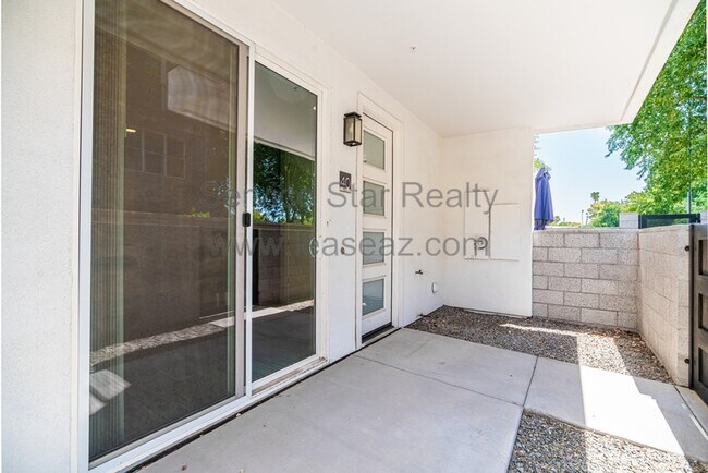 Foto del edificio - 4444 N 25th St