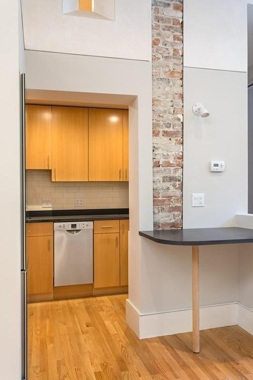 Building Photo - 107 N St