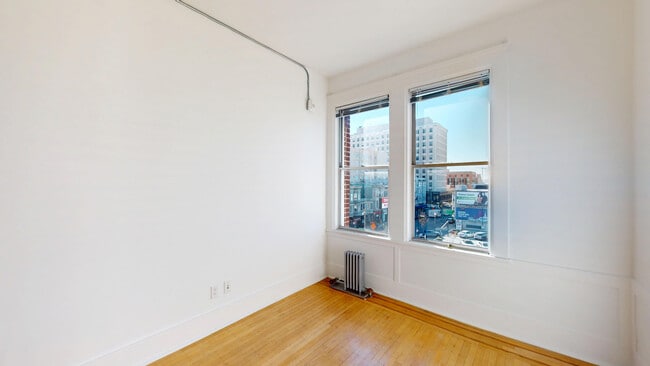 Photo - 1408 California St Apartment