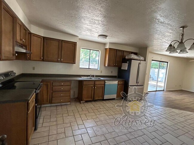 Foto del edificio - 1502 Greenfield Ave