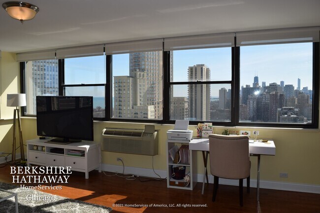 Foto del edificio - 2700 N Hampden Court