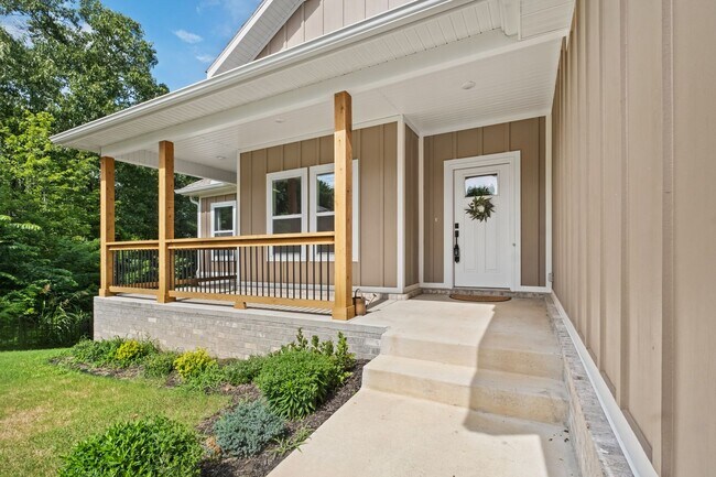 Foto del edificio - Fresh, Modern, and Minutes from Nature!