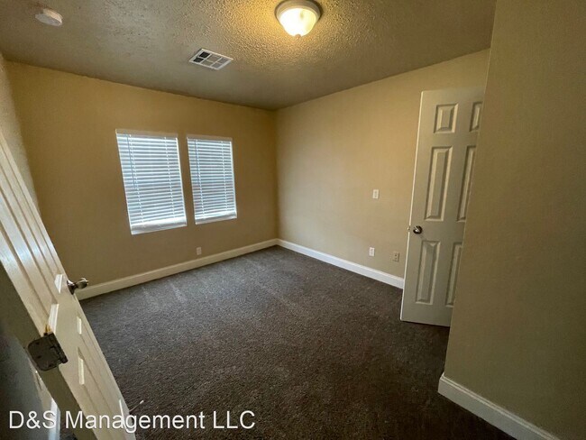 Building Photo - 3 br, 2 bath House - 1213 S 16th St