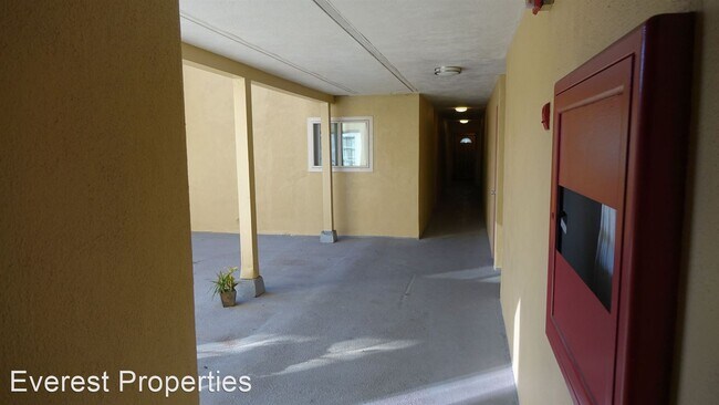 Building Photo - 2606 Benvenue Ave