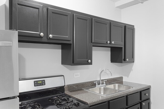 Foto del edificio - 5860 N Kenmore Ave