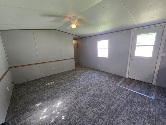 Foto del edificio - 700 W Ridgeway Ave