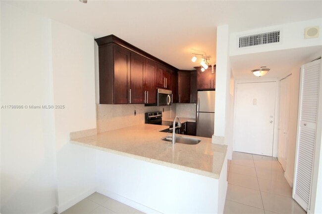Foto del edificio - 1035 West Ave
