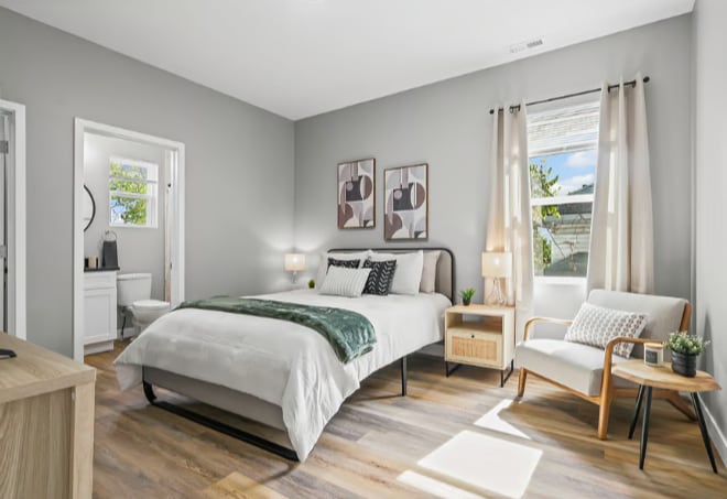 Building Photo - 2825 Macpherson Ave