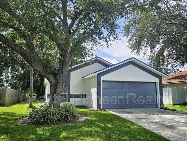 Building Photo - 1407 Mohrlake Dr