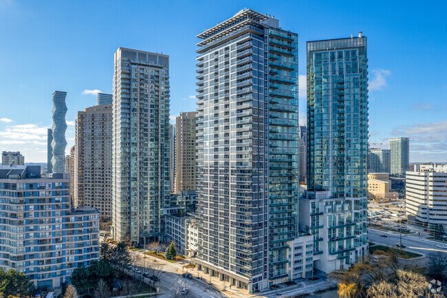Photo du bâtiment - Onyx Condos