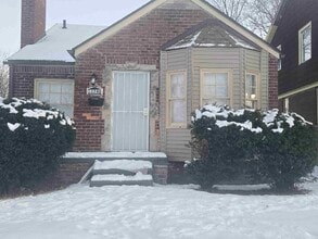 Building Photo - 12746 Maiden St