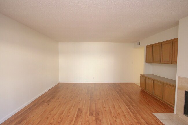 Building Photo - 1125 Arcadia Ave