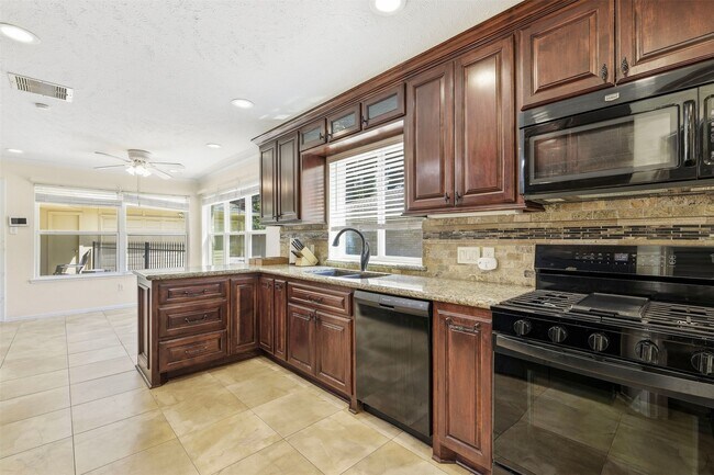 Foto del edificio - 3807 Glenwood Springs Dr
