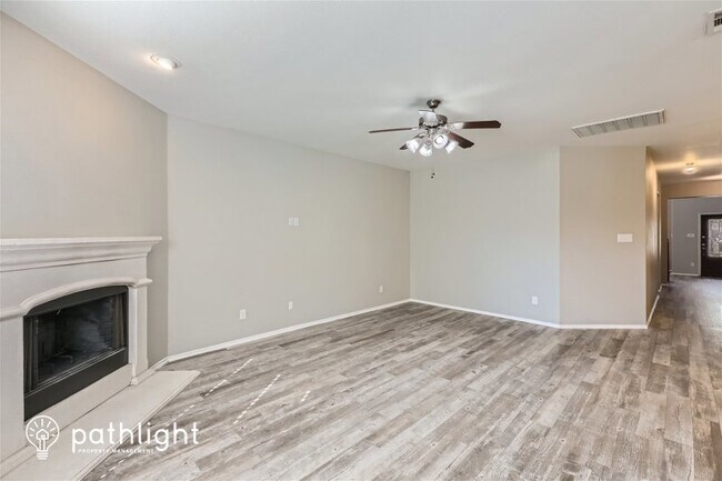 Foto del edificio - 1030 Barrington Drive
