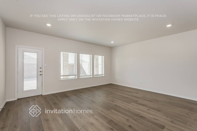 Building Photo - 4004 Amethyst Dr