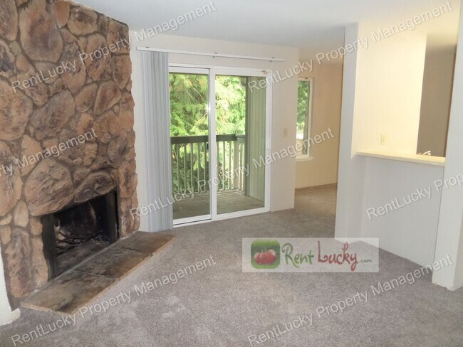 Foto del edificio - Cute & Updated 1-Bedroom Condo in Convenie...