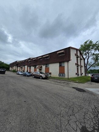 Building Photo - 4644 Burkhardt Ave