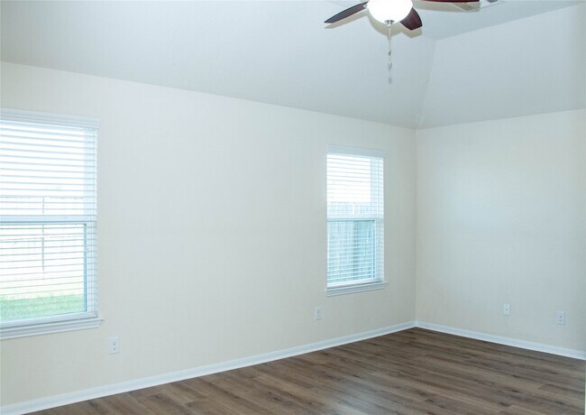 Foto del edificio - 14910 Hope Hills Ln